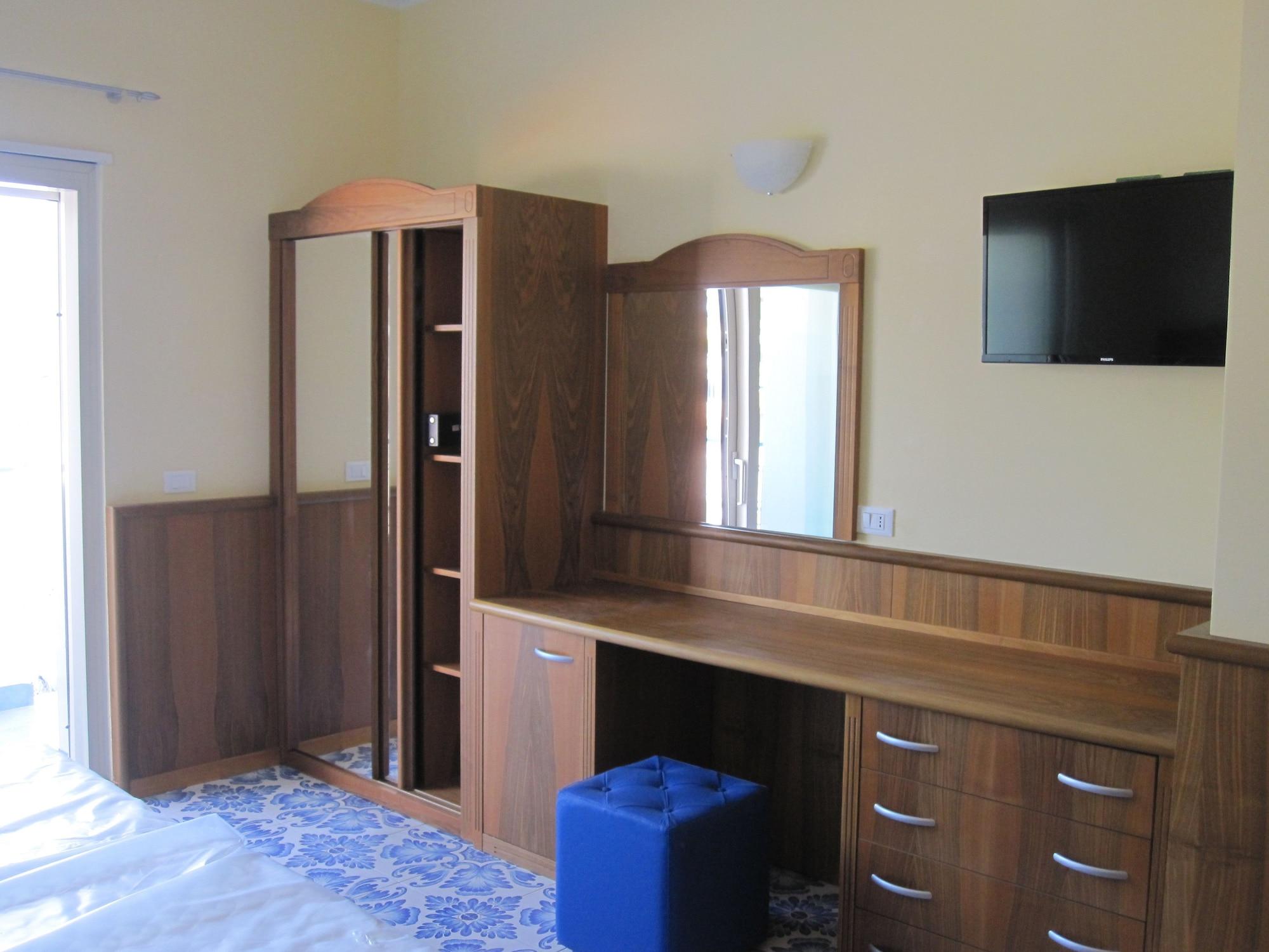 Hotel Panoramic Giardini Naxos Eksteriør billede