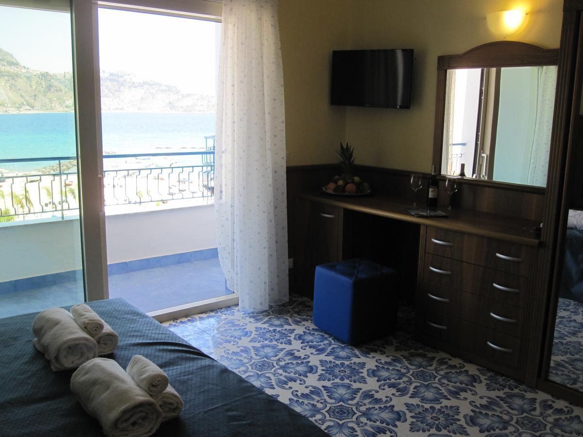 Hotel Panoramic Giardini Naxos Eksteriør billede