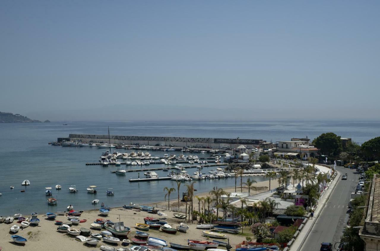 Hotel Panoramic Giardini Naxos Eksteriør billede